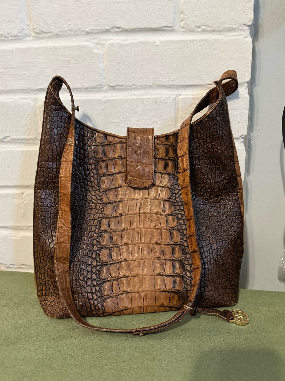 Brahmin vintage tan hobo snap shoulder bag croc embossed brown leather purse